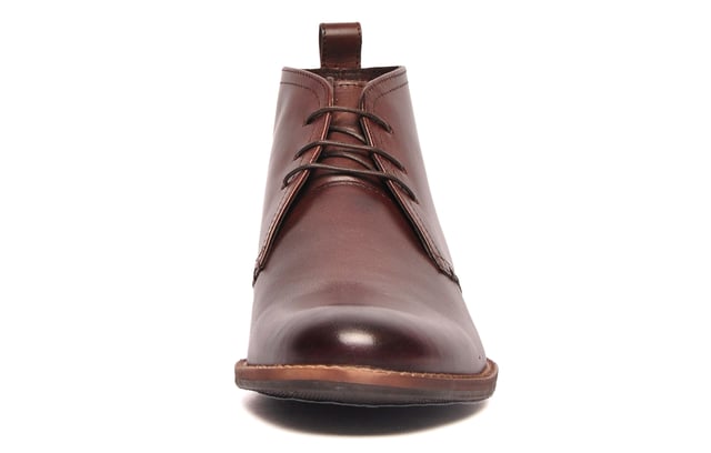 Catesby England was founded in 1970 with a vision and dedication focused on quality, craftsmanship, and a fine attention to detail. From its modest beginnings in a countryside workshop, Catesby England grew into a name synonymous with classic English footwear, blending heritage with modern craftsmanship, manufactured from the finest leathers to ensure durability, comfort, and effortless style.
The Farleton leather chukka boot from Catesby England features an extremely cushioned inner sole and are crafted from a high-quality leather upper, effortlessly taking you from day to night with an all-round design that is perfect for formal or casual wear. Featuring a smooth finish, accompanied by a slim durable outsole, making these vintage chukka boots a perfect addition to any footwear collection. 
 - Premium leather upper 
 - Lace up fastening 
 - Comfort insole 
 - Soft leather / textile inner 
 - Durable rubber outsole 
 - Catesby England branding throughout
