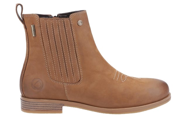 Stap in moeiteloze stijl en comfort met de Cotswold Didbrook Dames Enkelboots. Geïnspireerd door een mix van cowboyrand en plattelandscharme, hebben deze laarzen een slanke enkelvorm met gedetailleerde zij-inzetten en een handige zijrits voor gemakkelijk aan- en uittrekken. De voorzijde van de neus is versierd met delicate geborduurde details, wat een vleugje westerse flair toevoegt. Ontworpen voor comfort de hele dag door, biedt de voetbed van geheugenfoam demping bij elke stap, waardoor dit de perfecte laarzen zijn om je de hele zomer stijlvol en geweldig te laten voelen.
- Slanke enkel-lengte silhouet
- Cowboy-geïnspireerd met plattelandscharme
- Decoratieve geborduurde neusstijl
- Zij-inzetten en ritssluiting voor gemakkelijk aan- en uittrekken
- Gedempte geheugenfoam voetbed
- Ontworpen voor comfort de hele dag
- Ideaal voor stijlvolle zomeroutfits