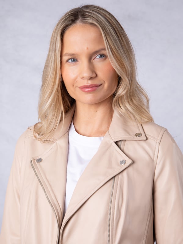 Tarraby Leather Biker Jacket in Parchment A timeless outerwear essential, the Tarraby reimagines the classic biker jacket with refined detailing for any occasion. Crafted from supple semi aniline leather, the Tarraby is effortlessly versatile, able to be dressed up or down as needed. Featuring an asymmetric zip fastening and iconic biker lapels and collar, it’s tailored to enhance your natural curves, creating a flattering, stylish silhouette.