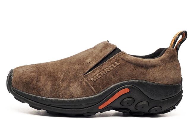 NEW IN  2025 MODEL & COLOUR
These Merrell Jungle Moc mens slip-on leather shoes are a true classic. Crafted with premium suede leather uppers, they offer a stylish look and comfortable feel. The convenient slip-on design, combined with side elastic panels ensures easy on-and-off wear, whilst M-Select FRESH technology helps control odor, keeping your feet feeling fresh.
For all-day comfort and support, these shoes feature a moulded EVA footframe and a cushioned heel, ideal for everyday wear. The M-Select GRIP outsole enhances shock absorption and delivers long-lasting durability.



NEW IN  2025 MODEL & COLOUR
- Suede leather upper
- Textile lining
- M-Select FRESH treatment
- Compression moulded EVA foot frame
- Air cushioned heel
- M-Select GRIP outsole
- Comfort cushioned insole
- Merrell branding