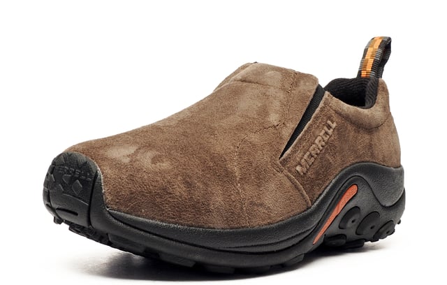 NEW IN  2025 MODEL & COLOUR
These Merrell Jungle Moc mens slip-on leather shoes are a true classic. Crafted with premium suede leather uppers, they offer a stylish look and comfortable feel. The convenient slip-on design, combined with side elastic panels ensures easy on-and-off wear, whilst M-Select FRESH technology helps control odor, keeping your feet feeling fresh.
For all-day comfort and support, these shoes feature a moulded EVA footframe and a cushioned heel, ideal for everyday wear. The M-Select GRIP outsole enhances shock absorption and delivers long-lasting durability.



NEW IN  2025 MODEL & COLOUR
- Suede leather upper
- Textile lining
- M-Select FRESH treatment
- Compression moulded EVA foot frame
- Air cushioned heel
- M-Select GRIP outsole
- Comfort cushioned insole
- Merrell branding