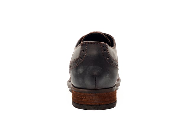 Catesby England was founded in 1970 with a vision and dedication focused on quality, craftsmanship, and a fine attention to detail. From its modest beginnings in a countryside workshop, Catesby England grew into a name synonymous with classic English footwear, blending heritage with modern craftsmanship, manufactured from the finest leathers to ensure durability, comfort, and effortless style.
 Where timeless elegance meets rugged practicality. The SE Catesby Appleby Brogues blend traditional brogue craftsmanship with a modern, outdoor-ready design. Crafted from premium leather, these shoes feature classic wingtip and brogue detailing for a refined aesthetic, while the robust rubber sole delivers superior grip and durability across varied terrains.
 Whether you're navigating city streets or country lanes, the Appleby ensures all-day comfort with its lace-up closure for a secure, adjustable fit. The addition of a wooded heel lends a touch of sophistication and stability, making these brogues a versatile choice for both smart-casual and formal wear.
 - Premium Waxy Leather upper
 - Brogue Detailing
 - Lace-Up Closure
 - Soft textile lining
 - Durable rubber sole
 - Catesby branding
 
 Please Note: These brogues have a dull vintage waxed finish. This is part of the new quality make up of the shoe and is not a fault. There may also be a stickly effect around the welt of the shoe which will wipe clean with a finger or smooth damp cloth. This is nothing more than residue which has been caused by humidity or storage during transportation.