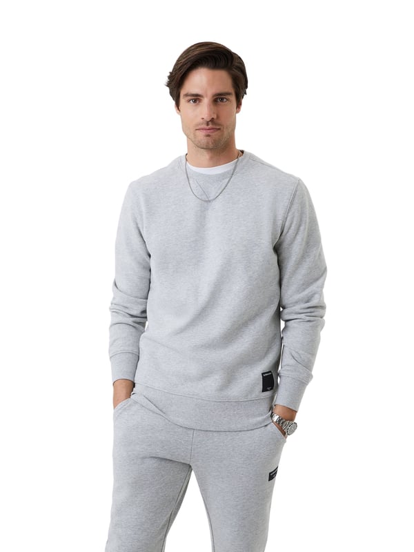 Heren sweater van het merk Bjorn Borg in de kleur grijs. De sweater is gemaakt van hoogwaardig katoen en polyester.