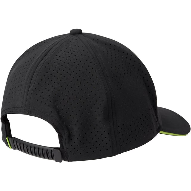When comfort meets style - The Kensington Cap is a classic accessory that looks great together with all of Helly Hansen's concepts.