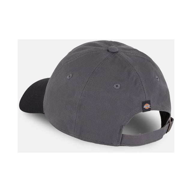 Our Everyday Dickies Twill Cotton Cap is a 6-panel core workwear cap.