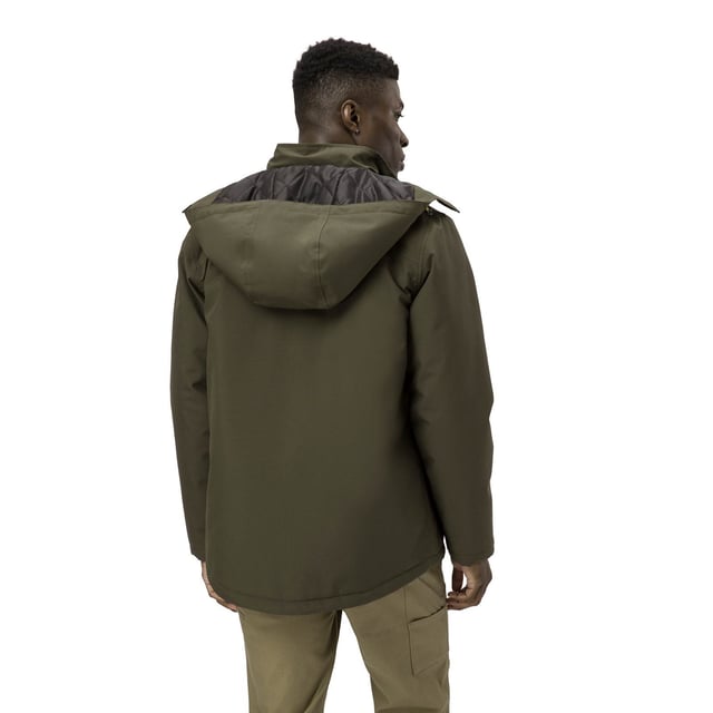 Leicht im Gewicht und stark in der Wärme, enthält diese Jacke die Merkmale, die Sie von CAT erwarten. Werfen Sie sie über ein Flanellhemd oder einen Sweatshirt bei gemäßigten Temperaturen oder tragen Sie sie unter einer Jacke als Teil Ihres Schichtsystems an bitterkalten Tagen.