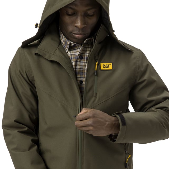 Leicht im Gewicht und stark in der Wärme, enthält diese Jacke die Merkmale, die Sie von CAT erwarten. Werfen Sie sie über ein Flanellhemd oder einen Sweatshirt bei gemäßigten Temperaturen oder tragen Sie sie unter einer Jacke als Teil Ihres Schichtsystems an bitterkalten Tagen.