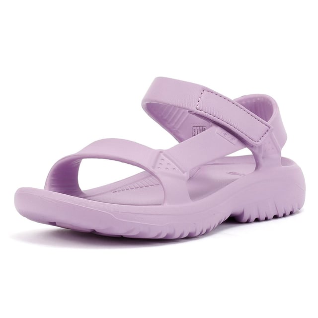Ultra-lightweight EVA sandals crafted with a full injection-molded design for maximum comfort and durability. Features an easy hook-and-loop closure for a secure, adjustable fit. Water-friendly, vegan, and made with recycled sustainable materials.