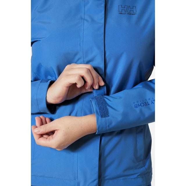 With its clean design and weatherproofing, the Seven J Jacket keeps you comfortable in changing conditions, in the city or beyond. Thanks to the HELLY TECH Protection technology and sealed seams, its waterproof, breathable and windproof.