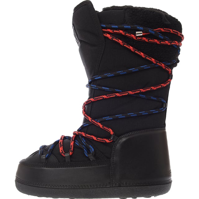 Dsquared2 Mens Winter Boots In Black Dsquared2 Winter Boots
• Brand: Dsquared2
• Material: 80%POLYESTER,20%POLYAMIDE
• Colour: Black