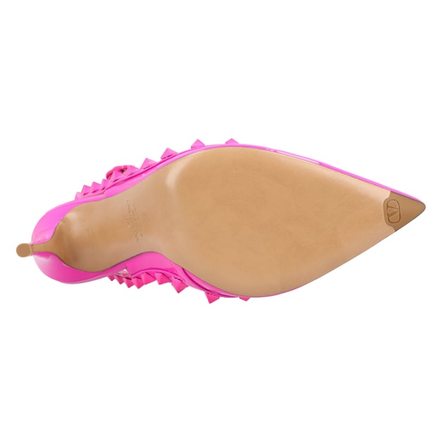 composition
 Lining: Calf leather 100%
 

 Outer material: Calf patent leather 100%
 

 Sole: Calf leather 100%
 

 Heel: 11cm Measurments:  height: 110 mm