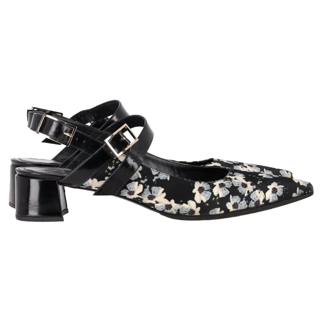VINTAGE, RRP AS NEW
The Erdem Floral Print Slingback Pumps in black satin exude romantic elegance, adorned with delicate floral motifs that bring a touch of whimsy to their refined silhouette. Crafted with a pointed toe and a slender heel, they offer a graceful finish perfect for special occasions or elevated daywear. Pair them with a tailored dress or wide-leg trousers to let their intricate pattern and vintage-inspired charm stand out.

 Erdem Floral Print Slingback Pumps in Black Satin

Condition: Good
Signs of wear: Moderate signs of wear, replaced soles.
Packaging: Box
Color: Black
Material: Satin
Size: IT | 40
Measurements: Heel height: 45; Insole length: 265
SKU: NAPPUGBSH478850W