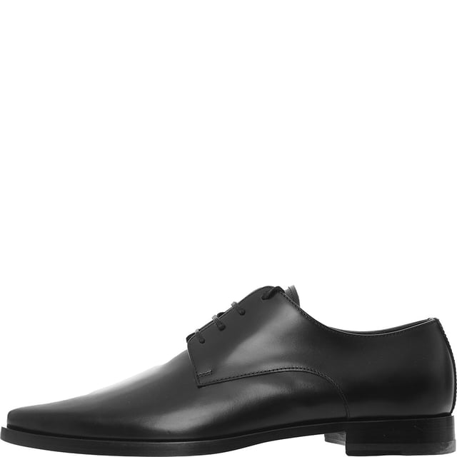 Dsquared2 Laced Shoes
       â€¢ Brand: Dsquared2
       â€¢ Material: 100%CALF
       â€¢ Colour: Black