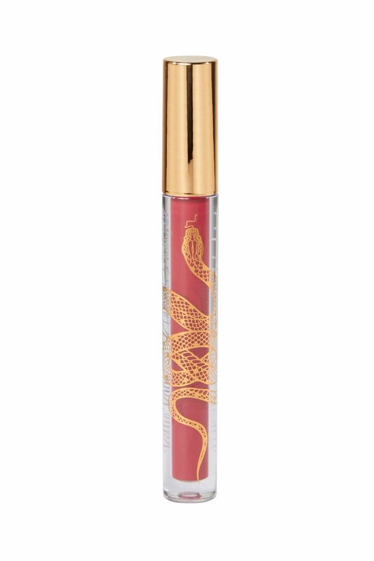 Be your own icon with Bettie Page Beauty. Adorn your lips with creamy, velvety matte colour that lasts. Infused with cocoa butter and bees wax, this rich crueltyfree colour is skinfriendly and hydrating for the perfect pinup pout.




Terracotta Mae shade
Ecofriendly
Longlasting formula
Crueltyfree

INGREDIENTS: ISODODECANE DISTEARDIMONIUM HECTORITE MICA BEESWAX\CERA ALBA\CIRE DABEILLE FLAVOR\AROMA COCOA BUTTER\THEOBROMA CACAO (COCOA) SEED BUTTER HYDROGENATED POLYCYCLOPENTADIENE PROPYLENE CARBONATE ALUMINUM OXIDE\ALUMINA DIMETHICONE PETROLATUM TRIMETHYLSILOXYSILICATE ISOPROPYL TITANIUM TRIISOSTEARATE TRIETHOXYCAPRYLYLSILANE MAY CONTAIN/ PEUT CONTENIR [+/]: TITANIUM DIOXIDE\CI 77891 YELLOW 6 LAKE\CI 15985 RED 7 LAKE\CI 15850 RED 28 LAKE\CI 45410 YELLOW IRON OXIDE\CI 77492 RED 30\CI 73360 RED IRON OXIDE\CI 77491 RED 21 LAKE\CI 45380 RED 40 LAKE\CI 16035 BLACK IRON OXIDE\CI 77499 BLUE 1 LAKE\CI 42090