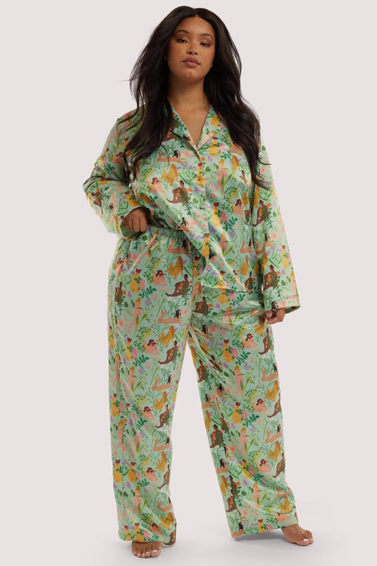 All things nude and flowers...Our Bodil Jane Pyjamas are the perfect PJ set to relax in. Our Artists Pyjamas are all part of our sustainble edit and include recycled polyester.