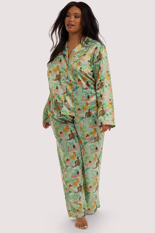 All things nude and flowers...Our Bodil Jane Pyjamas are the perfect PJ set to relax in. Our Artists Pyjamas are all part of our sustainble edit and include recycled polyester.