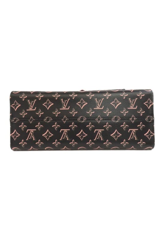 Brand: Louis Vuitton
Model: On The Go
Color: Black
Material: Canvas
Inclusions: 
Dimensions: W 37 cm x H 25 cm x D 14 cm
Serial number: None
Country of origin: France
Condition: AB - good condition.
Outside condition : Slight loss of shape Slight scratches
Inside condition :  Slight stains
Handle condition : Good
Corner condition :  Slight rubbed
Metal fittings condition : GoodBrand: Louis VuittonType: handbagMain Material: Canvas
