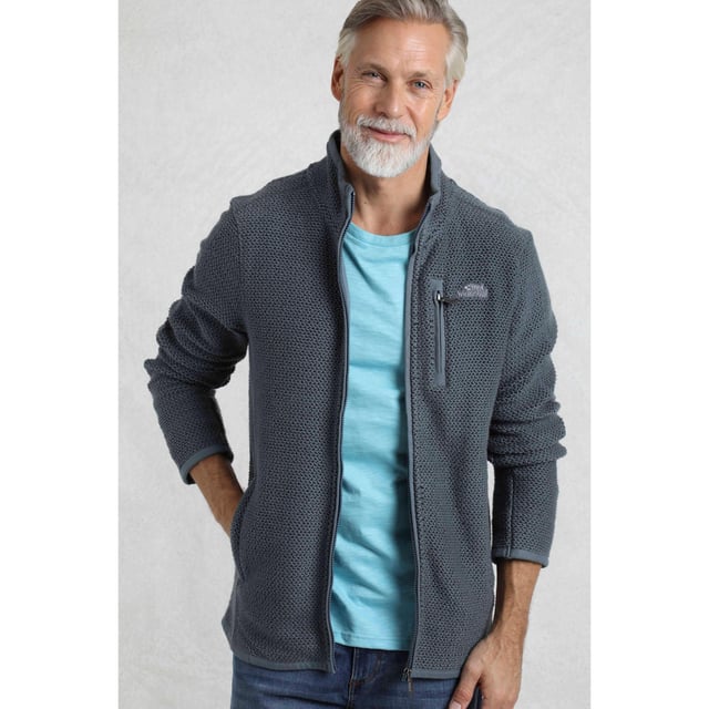 86% organisch katoen, 14% gerecycled polyester. Stof: Macaroni. Ontwerp: Logo. Hangende lus. Halslijn: Hoge Hals, Wafel gevoerd. Mouwtype: Met lange mouwen. Zakken: 2 Zijzakken, 1 Borstzak, Ritssluiting, Wafelvoering. Bevestiging: Volledige ritssluiting. Duurzaamheid: Milieuvriendelijk, gemaakt van gerecycleerde materialen. S: 37 in. M: 40 in. L: 43 in. XL: 46 in. XXL: 49 in. 3XL: 52 in. 4XL: 55 in. 5XL: 58 in.