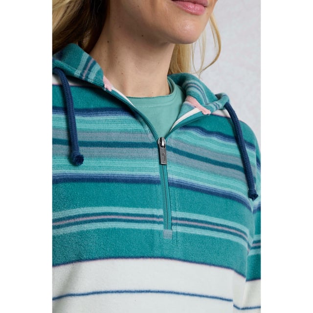 100% Polyester. Fabric: Microfleece. Design: Logo, Stripe. Hood Features: Drawcord, Sew-On. Neckline: Hooded. Sleeve-Type: Long-Sleeved. Pockets: 1 Kangaroo Pocket. Fastening: Pull Over, Quarter Zip. 8 UK: 33 in. 10 UK: 135 in. 12 UK: 37 in. 14 UK: 39 in. 20 UK: 45.5 in. 22 UK: 47.5 in. 18 UK: 44 in. 16 UK: 41 in.