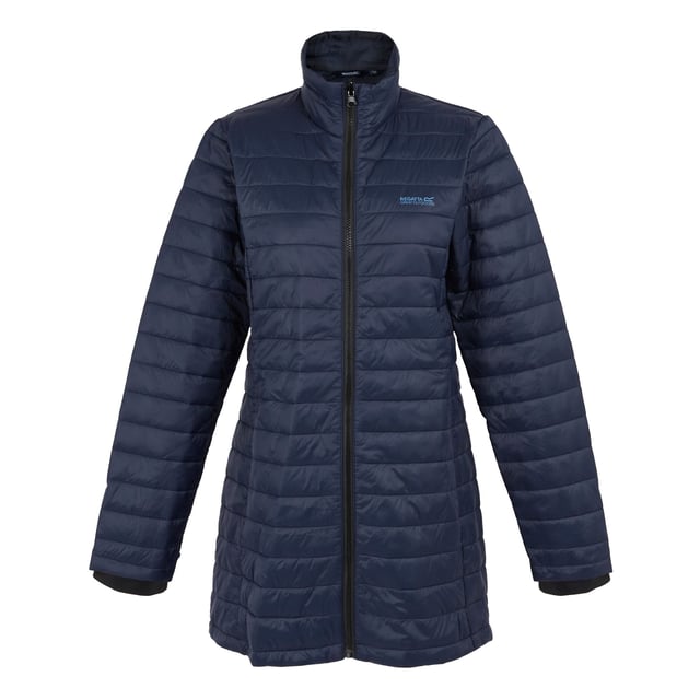 100% Recyceltes Polyester. Füllung: Leicht, Synthetische Daunen, Warmloft-Isolierung. Gewebe: Synthetische Daunen. Design: Logo. Gewebetechnik: Atmungsaktiv, langlebig, Isotex 15000, Feuchtigkeitsabweisend, Stretch, wasserabweisend, Wasserfest. 3 in 1, Etikett mit Logo, Stretch, Versiegelte Nähte. Bündchen: anpassbar, Innerer Sturm. Mit Kapuze. Langärmlig. Kapuzenmerkmale: anpassbar, angenähte Kapuze, Technisch, Mit verstärktem Kopfteil. Taschenart: Zwei Taschen unten, Eine Innentasche, Reißverschluss. Durchgehender Reißverschluss, 2-Wege-Reißverschluss. Atmungsaktivitätsbewertung: 10000. 34 DE: 81,28 cm. 36 DE: 86,36 cm. 38 DE: 90,17 cm. 40 DE: 96,52 cm. 46 DE: 114,3 cm. 48 DE: 121,92 cm. 50 DE: 127 cm. 52 DE: 132 cm. 44 DE: 109 cm. 42 DE: 102 cm.