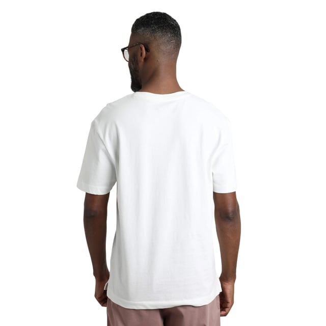 100% Organic Cotton. Fabric: Soft Touch. Design: Logo. Pockets: 1 Chest Pocket. Neckline: Crew Neck, Ribbed. Sleeve-Type: Short-Sleeved. Hem: Side Vents. Fit: Relaxed Fit. S: 37 in. M: 40 in. L: 43 in. XL: 46 in. XXL: 49 in. 3XL: 52 in. 4XL: 55 in. 5XL: 58 in.