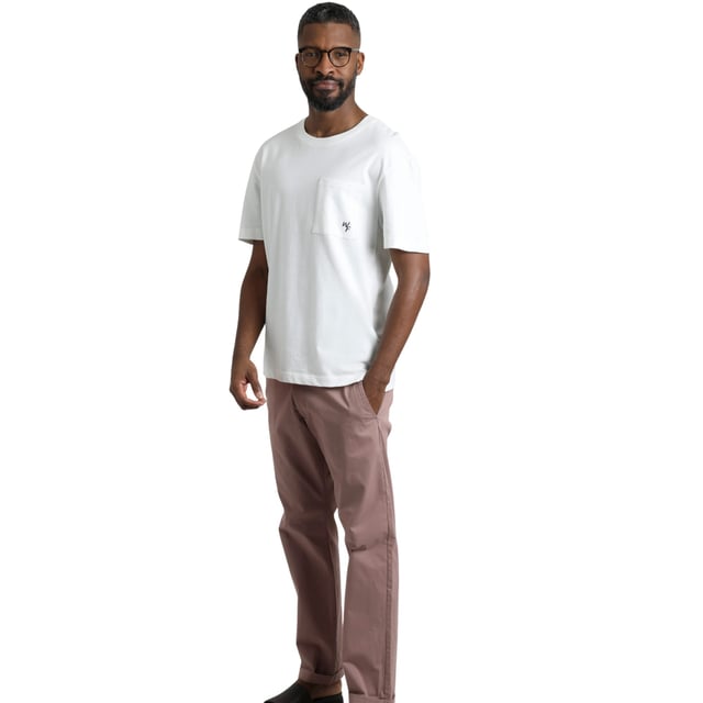 100% Organic Cotton. Fabric: Soft Touch. Design: Logo. Pockets: 1 Chest Pocket. Neckline: Crew Neck, Ribbed. Sleeve-Type: Short-Sleeved. Hem: Side Vents. Fit: Relaxed Fit. S: 37 in. M: 40 in. L: 43 in. XL: 46 in. XXL: 49 in. 3XL: 52 in. 4XL: 55 in. 5XL: 58 in.