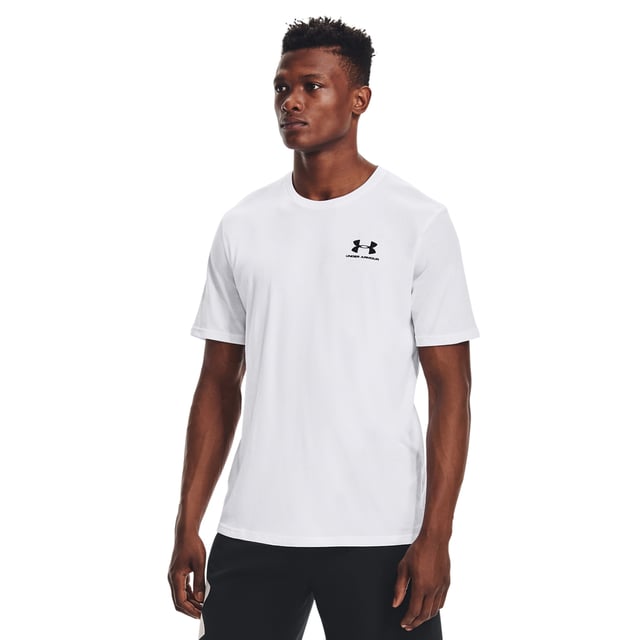 60% Cotton, 40% Recycled Polyester. Fabric: Soft Touch. Design: Logo, Plain. Neckline: Crew Neck, Ribbed. Sleeve-Type: Short-Sleeved. Fabric Technology: Lightweight, Quick Dry. Fit: Loose. S: 36 in. M: 40 in. L: 44 in. XL: 53 in. XXL: 48 in. 3XL: 54 in.