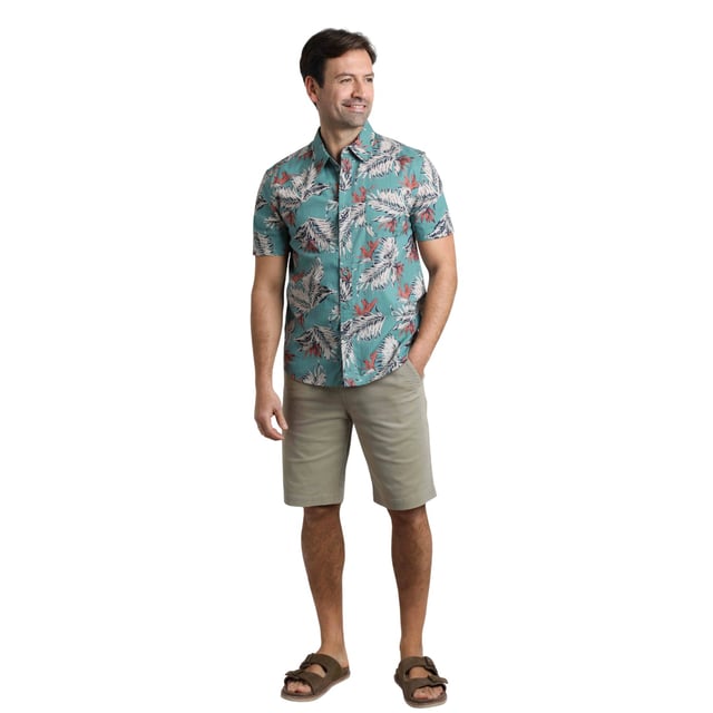 100% Organic Cotton. Design: All-Over Print, Leaves. Pockets: 1 Chest Pocket. Fastening: Button-Down. Sleeve-Type: Short-Sleeved. Neckline: Taped, Turn Down Collar. Side Vents. S: 37 in. M: 40 in. L: 43 in. XL: 46 in. XXL: 49 in. 3XL: 52 in. 4XL: 55 in. 5XL: 58 in.
