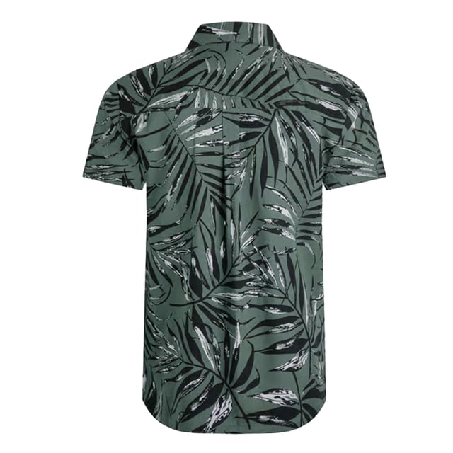 100% Eco Liva Viskose. Gewebetechnik: Atmungsaktiv, Leicht, Schnell trocknend. Gewebe: Weiche Haptik. Design: Rundum bedruckt, Hawaiisch. Seitenschlitz. Taschenart: 1 Brusttasche. Kubanischer Kragen. Kurzärmlig. S: 93,98 cm. M: 102 cm. L: 109 cm. XL: 116,84 cm. XXL: 124,46 cm. 3XL: 132 cm. 4XL: 139,7 cm. 5XL: 147 cm.