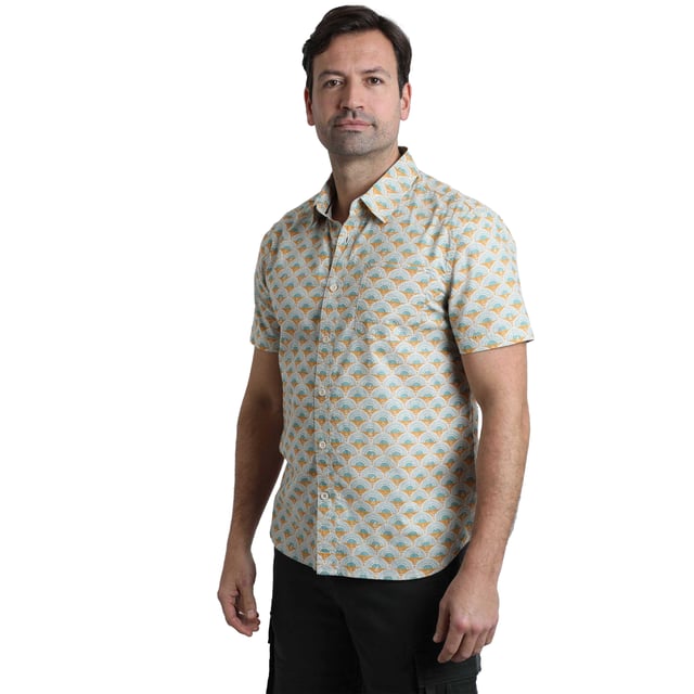 100% Organic Cotton. Design: All-Over Print, Shell. Pockets: 1 Chest Pocket. Fastening: Button-Down. Sleeve-Type: Short-Sleeved. Neckline: Taped, Turn Down Collar. Pleated Back, Side Vents. S: 37 in. M: 40 in. L: 43 in. XL: 46 in. XXL: 49 in. 3XL: 52 in. 4XL: 55 in. 5XL: 58 in.