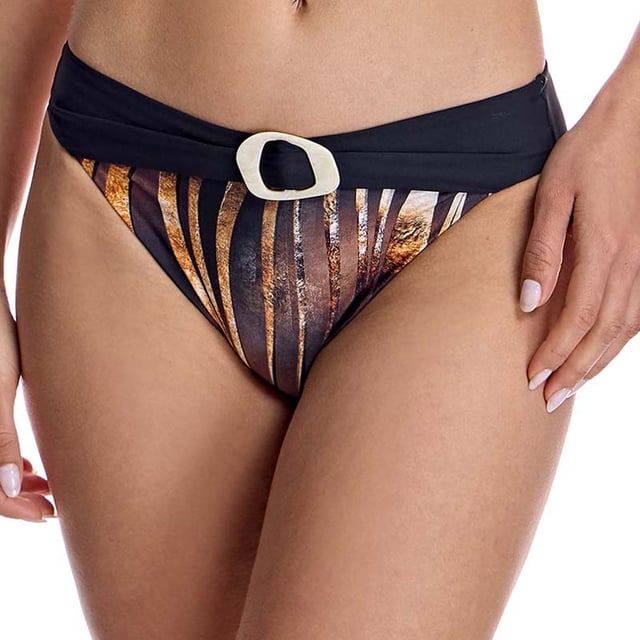 These low-rise women's bikini bottoms feature a modern and comfortable design that flatters the figure with a perfect fit.\n\n Details:\n - Low-rise cut.\n - Cutting-edge fabric with high shaping power.\n - Belt detail with buckle.\n - Painted animal print.\n - High resistance to chlorine, tanning creams and oils and excellent moisture absorption properties.\n\n All the bikini bottoms of our bikinis fit perfectly to your anatomy, highlighting the virtues of your legs. Our bikini bottoms adapt perfectly to any type of woman.\n\n You don't need to have amazing legs for the bikini bottoms of our high-waisted bikinis to look great on you.\n Composition: Exterior: 80% Polyamide, 20% Lycra; Interior: 78% Polyamide, 22% Elastane.\n Care:\nHand wash.\n Use neutral soap.\n Do not twist or squeeze.\n Air dry.