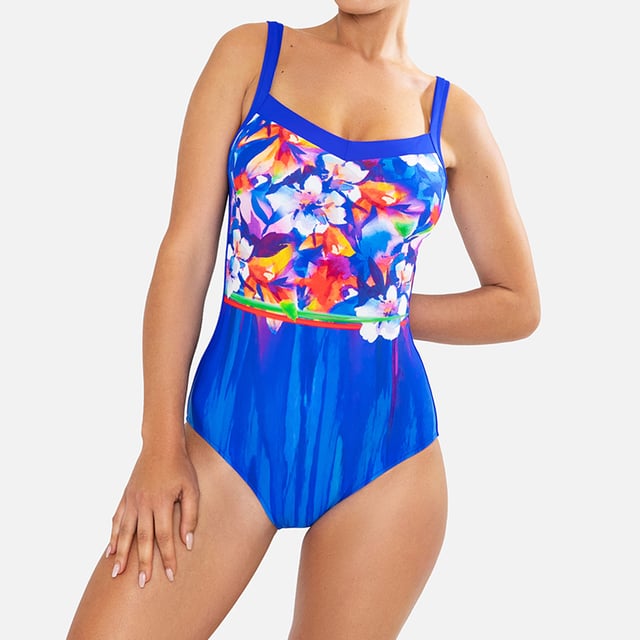 This one-piece swimsuit for women combines elegance and comfort with a slimming design that flatters the silhouette. Its high-quality materials and carefully crafted details make it an ideal women's swimsuit for looking sophisticated on the beach or pool.\n\n Details:\n - Classic and flattering cut.\n - Adjustable straps.\n - Foam cups.\n - U-shaped back.\n - Abdominal control.\n - Quick-drying and chlorine-resistant material.\n - Optimal coverage and support.\n\n We can safely say that women's one-piece swimsuits will offer you everything you are looking for. If you are interested in purchasing a stylish and practical piece that will allow you to swim at any time of the year, women's pico swimsuits are for you.\n\n Our one-piece swimsuits for women adapt perfectly to any type and size of breast without exception.\n Composition: Outer: 82% Polyamide, 18% Elastane; Inner 1: 88% Polyester, 12% Elastane; Inner 2: 90% Polyester, 10% Elastane; Cup: 100% Polyester\n Care:\nHand wash.\n Use neutral soap.\n Do not twist or squeeze.\n Air dry.