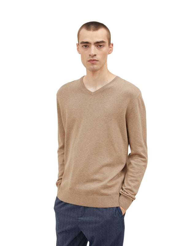 Unifarbener Casual-Pullover mit V-Ausschnitt, langen Ärmeln und Logo-Stickerei aus feiner Strickqualität.