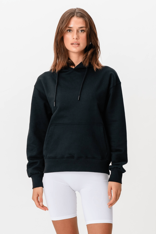 Descubre comodidad y estilo con nuestra sudadera con capucha Heavy - Negra, especialmente diseñada para mujeres. Esta sudadera con capucha combina looks atemporales con una alta funcionalidad, perfecta para cualquier ocasión. Fabricada con 80% algodón y 20% poliéster, ofrece un ajuste cómodo y una durabilidad duradera. Ideal para quienes valoran tanto la moda como la comodidad en su armario. Ya sea que estés afuera o adentro, esta sudadera con capucha se convertirá en una pieza indispensable en tu colección.