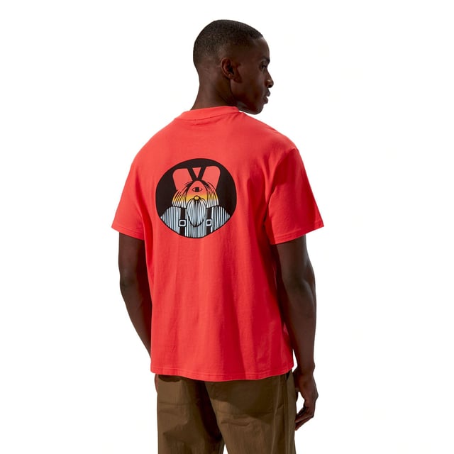 Berghaus Cyclops Unisex T-Shirt. Grab an 100% cotton tee, bearing our Cyclops logo - as featured on the first rucksack ever made with an internal frame. With a retro rainbow wash behind him and the open road ahead, he speaks to the adventurer in all of us. Ref: 4A001922LC8.