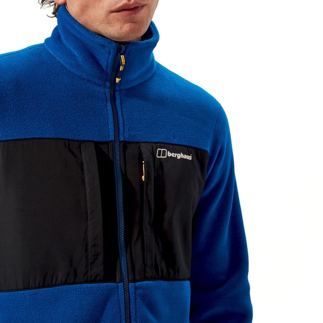 Men's Berghaus Prism Guide InterActive Polartec Fleece. Plenty of pockets for those extra bits you end up needing when you’re out and about. We’ve thrown in an InterActive zip and connection points that can be used with any other of our InterActive jackets. Overlay panels across chest for increased durability. Adjustable single hem and a stand up collar for extra warmth. Material: 100% Polyester. Ref: 4A001640KW3.
