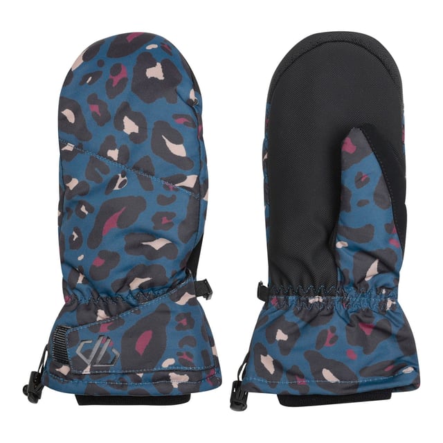 Dare 2b Dignity II Waterdichte Skihandschoenen. Geïsoleerde skiwanten met ARED 5000 voering. Houdt de vingers dichter bij elkaar voor meer warmte. Gemaakt van slijtvast polyester met een waterdicht en ademend inzetstuk voor vochtregulatie. Gevoerd met hoge warmte, lage bulk vulling en met toggle verstelbare pols om de poeder buiten te sluiten.- Thinsulate gevoerd.- Gerecyclede hoge warmte vulling.- Synthetische nubuck duim.- Gegroefde handpalm en duim.- Elastische pols.- Verstelbare manchetten.- Geribbelde binnenmanchetten voor extra warmte.- Veilige clip bevestiging. Materiaal: 100% polyester. Ref: DWG3451M7.