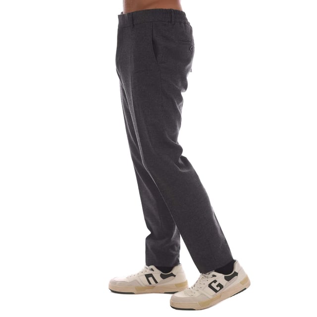 Mens BOSS P-Genius Trousers in grey.- Button and zip closure.- Side pockets.- Two jetted pockets on the rear.- Small BOSS woven label at the rear delivers discreet brand recognition and a sleek finish.- Slim fit.- Main material: 39% Wool  33% Polyester  14% Viscose  13% Polyamide  1% Elastane- Ref: 50503253-021