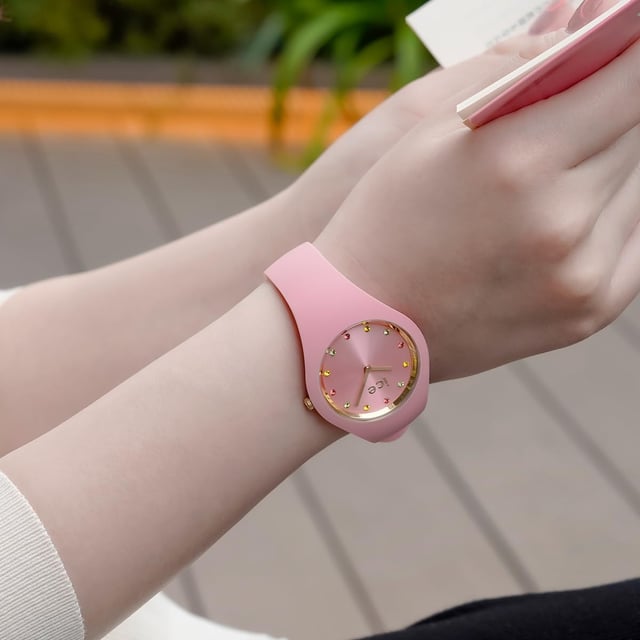 This Ice Watch Ice Cosmos - Quartz Pink Analogue Watch for Women is the perfect timepiece to wear or to gift. It's Pink 37 mm Round case combined with the comfortable Pink Silicone watch band will ensure you enjoy this stunning timepiece without any compromise. Operated by a high quality Quartz movement and water resistant to 10 bars, your watch will keep ticking. This watch with a super soft silicone strap, will add a flash of vibrant style to all your outfits! High quality 19 cm length and 14 mm width Pink Silicone strap with a Buckle Case diameter: 37 mm,case thickness: 8 mm, case colour: Pink and dial colour: Pink