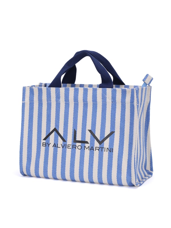 Damen-Shopper-Tasche mit Reißverschluss. zwei Reißverschluss- und zwei offene Innentaschen. fehlende Außentaschen. verstellbarer und abnehmbarer Schultergurt aus Stoff. Gewebegriff. ein Innenfach.  Außenmaterial: Innenmaterial: 100 % Polyester. Maße: 32x24x14 cm. Modeprodukt