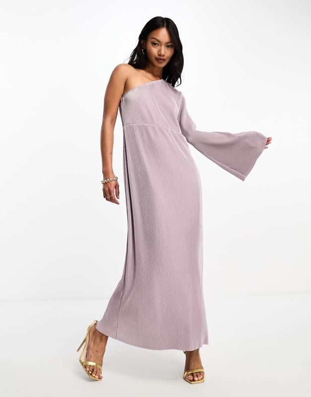 Dresses by Y.A.S Bride approved One-shoulder style Flared sleeve Relaxed fitSold By: Asos