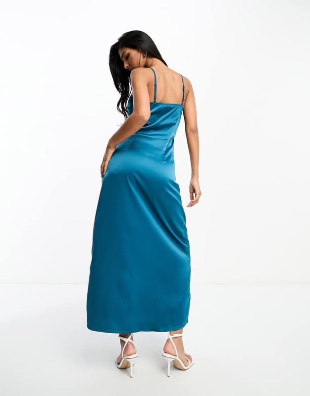 Dresses by Y.A.S Best dressed: secured Square neck Adjustable straps Ruched detail Side split Regular fitSold By: Asos