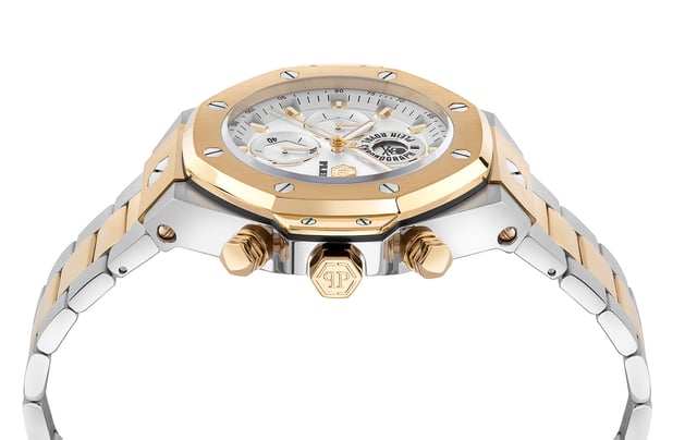 This Philipp Plein Plein Chrono Royal Chronograph Watch for Men is the perfect timepiece to wear or to gift. It's Multicolour 46 mm Round case combined with the comfortable Multicolour Stainless steel watch band will ensure you enjoy this stunning timepiece without any compromise. Operated by a high quality Quartz movement and water resistant to 5 bars, your watch will keep ticking. Plein Chrono Royal 46 mm relits its dominance this season. This Chronograph watch has a calendar function: Date as well as Stop Watch , Luminous Hands and Luminous Numbers High quality 21 cm length and 17 mm width Multicolour Stainless steel strap with a Deployment clasp Case diameter: 46 mm,case thickness: 13 mm, case colour: Multicolour and dial colour: Silver