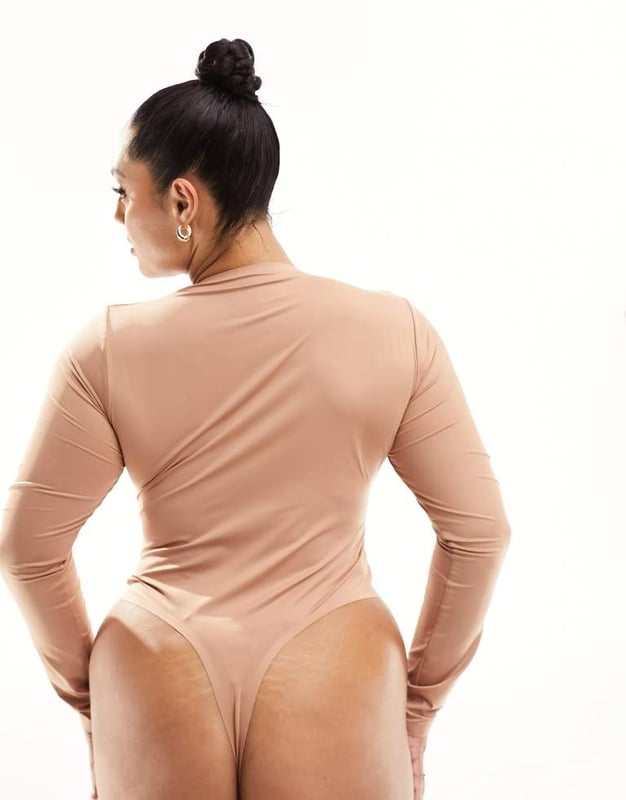 Lingerie & Nightwear by ASOS DESIGN A silhouette serve Shaping design Crew neck Long sleeves Thong cut Bodycon fitSold By: Asos