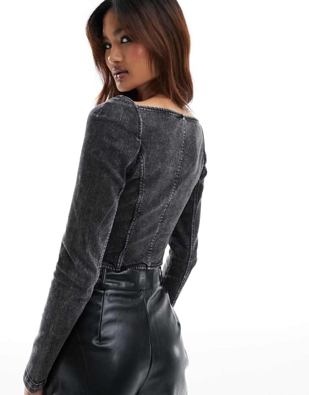 Tops by Miss Sixty Compliments: incoming Sweetheart neck Long sleeves Zip-front fastening Regular fitSold By: Asos