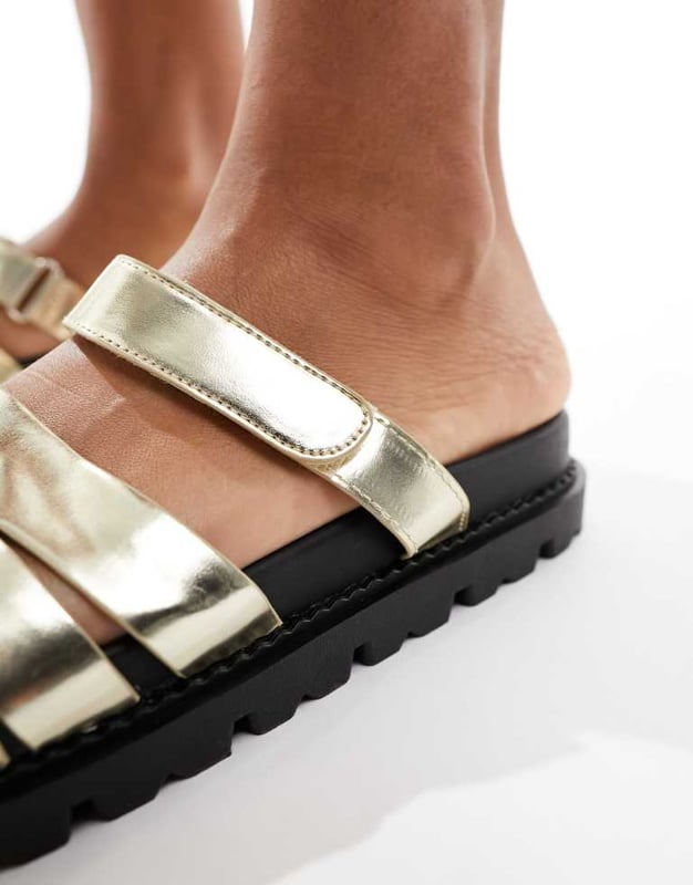 Shoes by SIMMI Shoes Style with sunshine Slip-on style Adhesive strap Open toe Flatform soleSold By: Asos