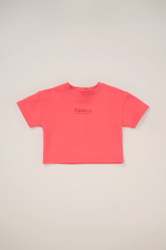 Keep your little one on trend this season with this 3-piece outfit set from Fudo. The set includes a heavyweight oversized T-shirt with a tonal chest logo, matching shorts with two large side pockets and a drawstring waist, plus stylish sunglasses. A comfy, trendy set that blends fashion and function for your little one’s wardrobe.