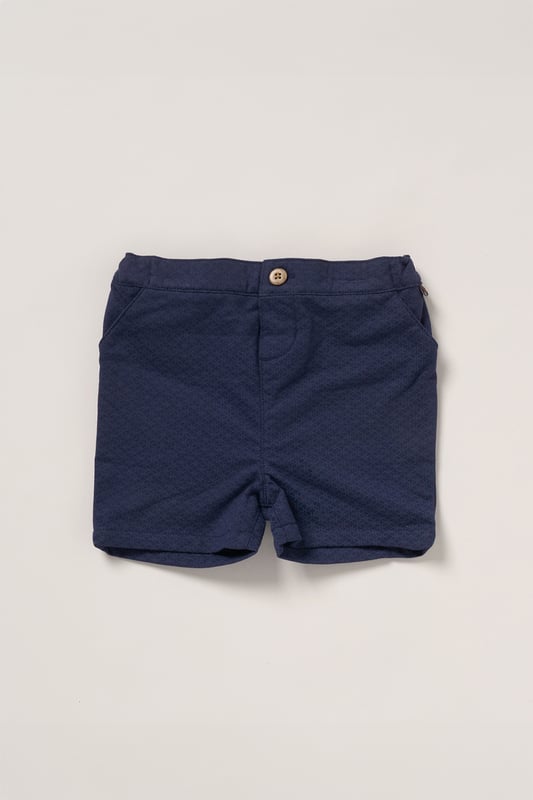 Keep your little one looking stylish and feeling comfy with this casual tee, shorts, and waistcoat set from Little Gent. Perfect for events or days out, this outfit combines effortless charm with all-day comfort. Whether it’s a family gathering or a fun outing, it’s a great choice for any occasion!