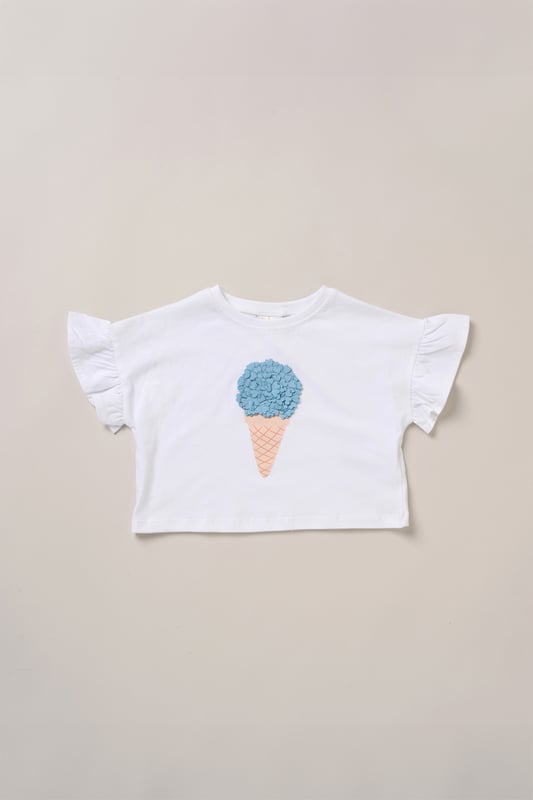 This cute set by Miss features a printed T-shirt with playful ruffle sleeves and a matching floaty skirt. Designed for twirling, exploring, and everything in between, it’s the perfect outfit for carefree days and fun-filled adventures.