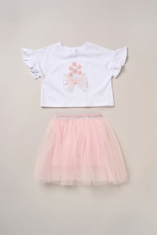 This cute set by Miss features a printed T-shirt with playful ruffle sleeves and a matching floaty skirt. Designed for twirling, exploring, and everything in between, it’s the perfect outfit for carefree days and fun-filled adventures.